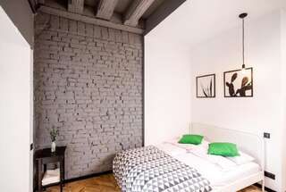 Апартаменты Art Apartments Rynok Square Львов Номер-студио с балконом-25